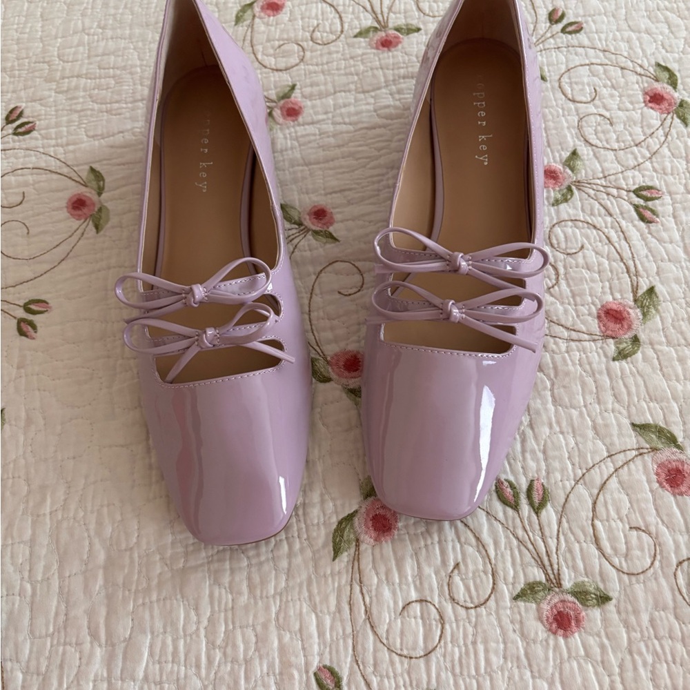 Elegant Lavender Women's Flats
